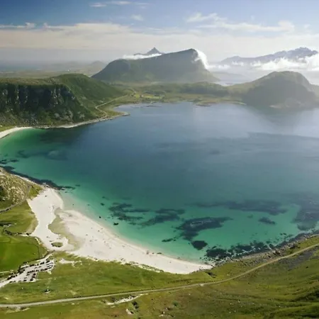 Semesterbostad Haukland House *